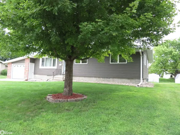 713 3rd St NE, Clarion, IA 50525