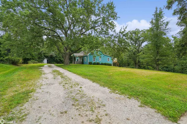 2200 Dehn ST, Burlington, IA 52601