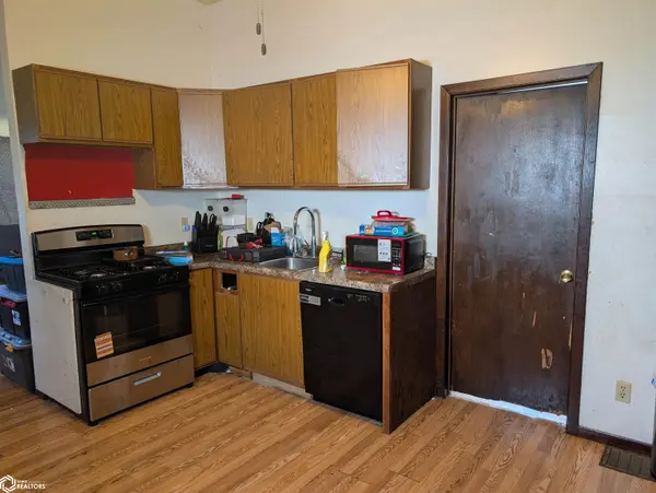 1104 Bartlett ST, Burlington, IA 52601