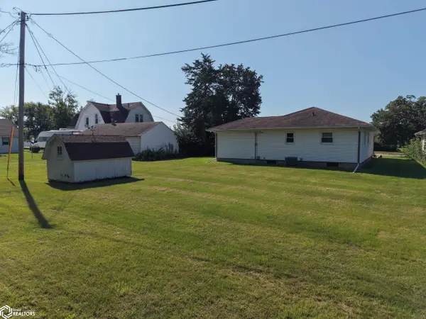 717 5Th AVE, Ackley, IA 50601