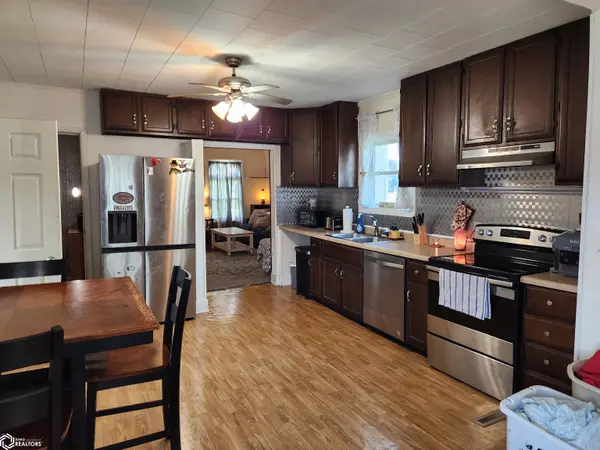 304 N Center ST, Toledo, IA 52342