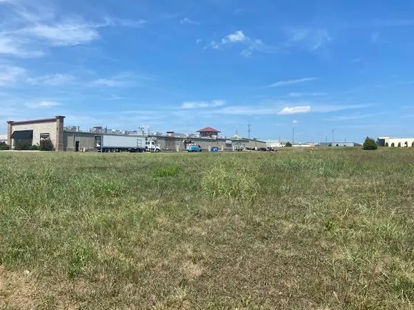 1713 W James River RD, Ozark, MO 65721