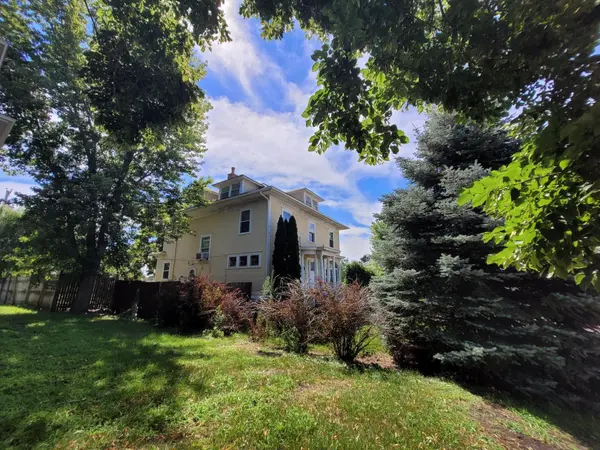 403 N Frederick AVE, Oelwein, IA 50662
