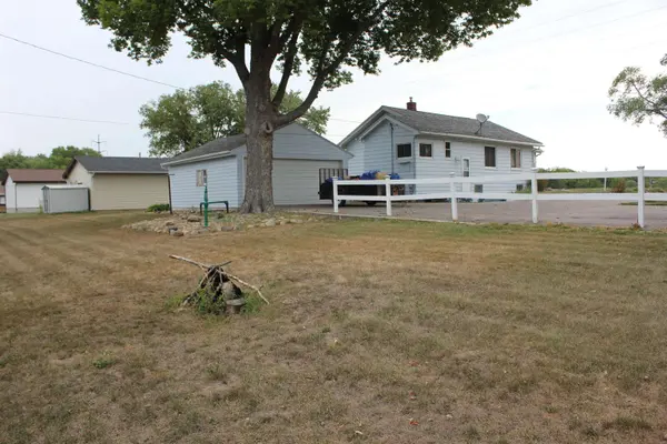 2061 Burton AVE, Waterloo, IA 50703