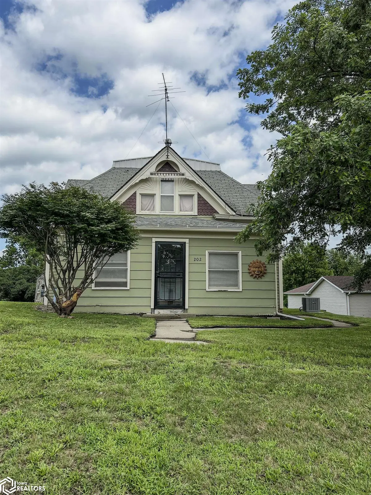 202 E Cedar ST, Massena, IA 50853
