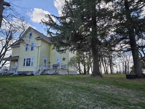 22387 130th St., Sumner, IA 50674