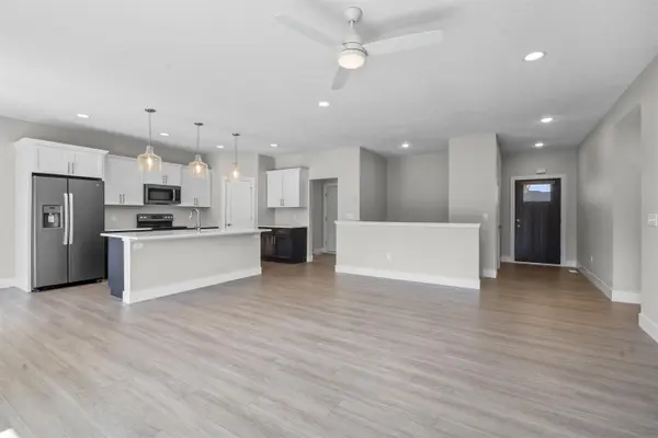 2308 Vera WAY, Cedar Falls, IA 50613