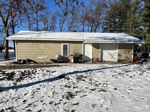1997 235th ST, New Hampton, IA 50659