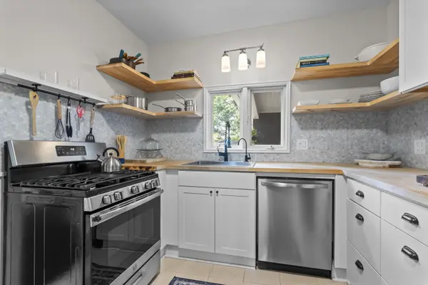 1112 Catherine ST, Cedar Falls, IA 50613