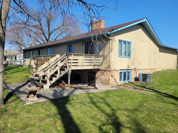 916 1st St. NE, Oelwein, IA 50662