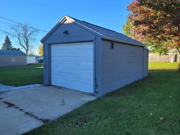 205 5th St. NW, Oelwein, IA 50662