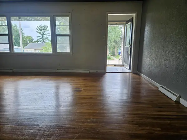 21 7th St. NW, Oelwein, IA 50662