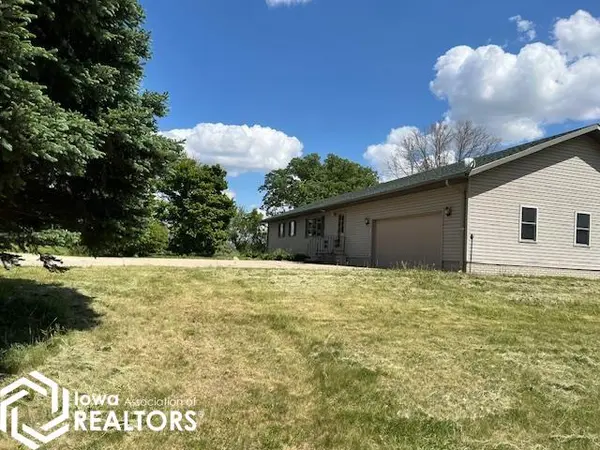 3340 Emmett AVE, Woolstock, IA 50599