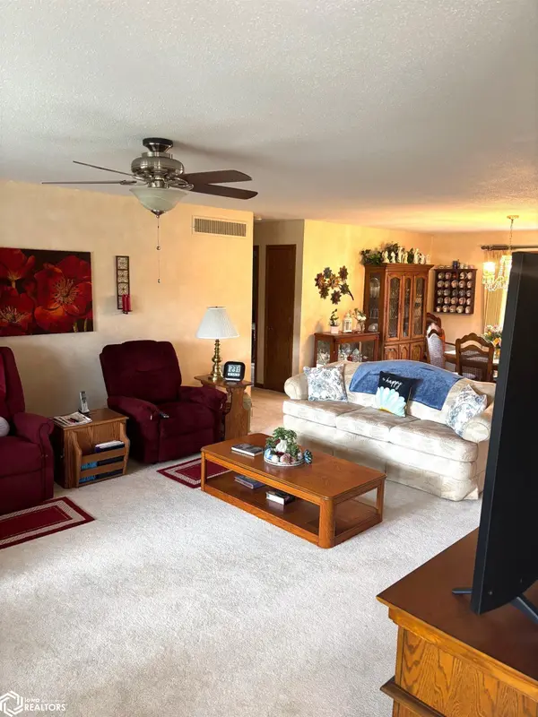 301 SW 8th ST, West Bend, IA 50597