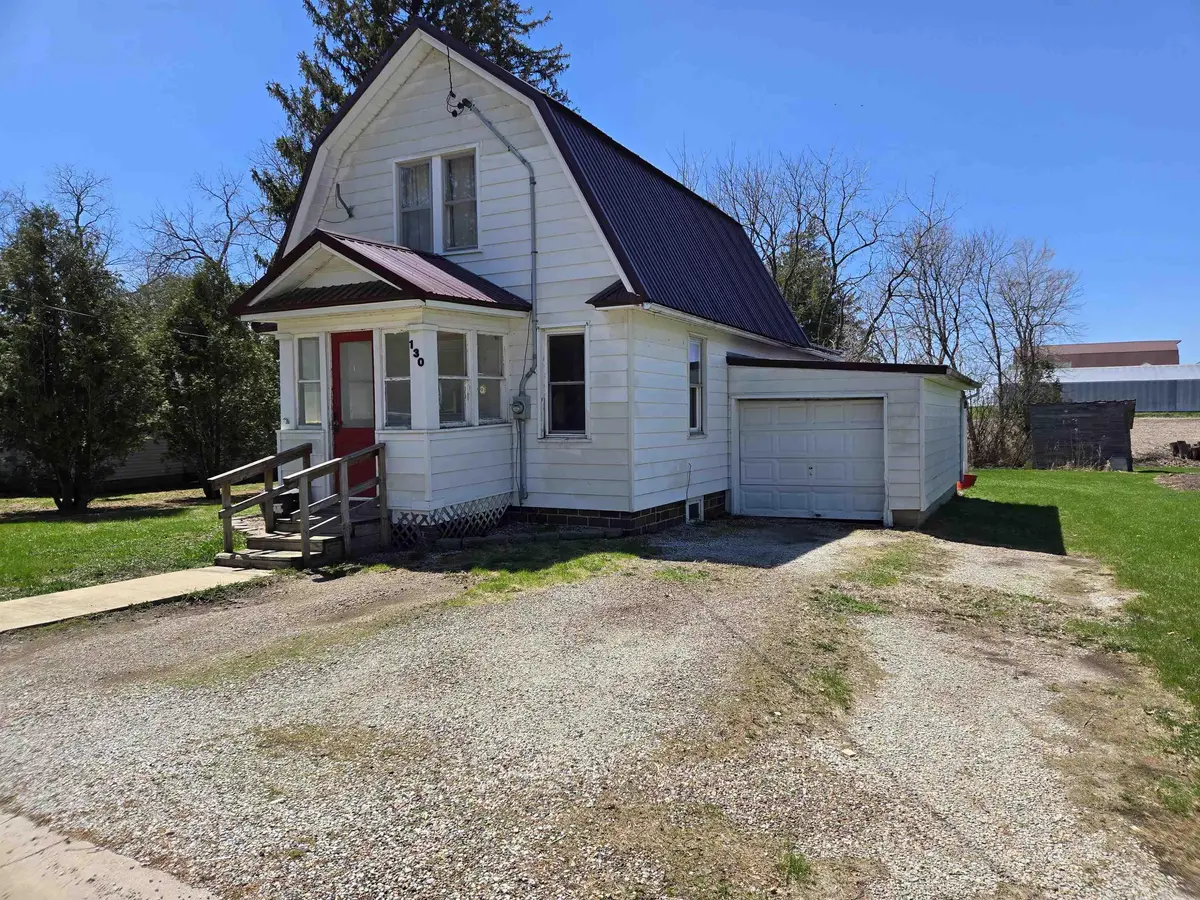130 High St., Protivin, IA 52163