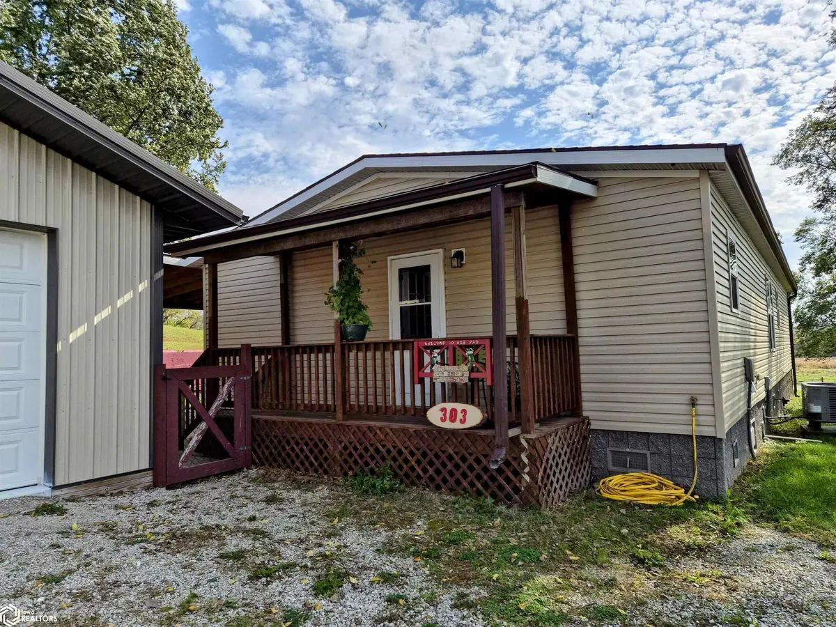 303 2nd ST, Searsboro, IA 50242