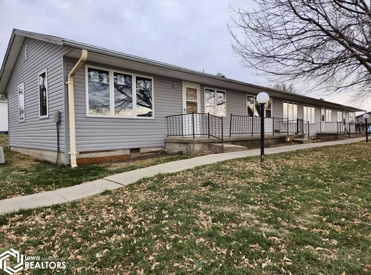 417-23 6th ST, Manning, IA 51455