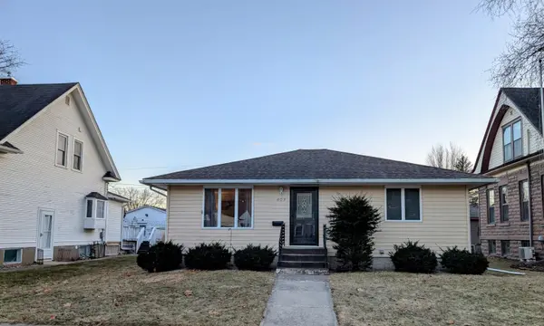 603 Center AVE, Decorah, IA 52101