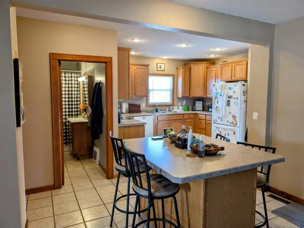 401 W Main ST, Calmar, IA 52132