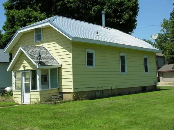 3206 2nd ST, Colwell, IA 50616