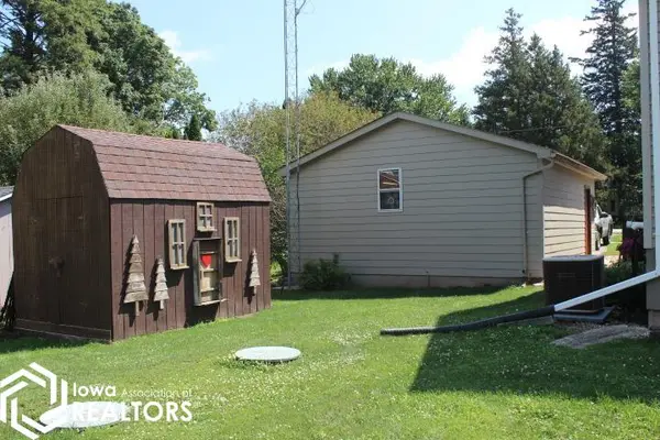 714 Front ST, Geneva, IA 50633