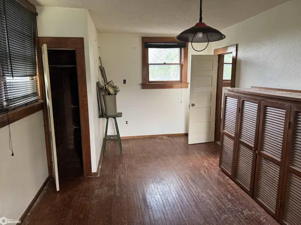 208 E Main ST, Garden Grove, IA 50103