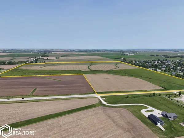 79th St. / US 151, Walford, IA 52351