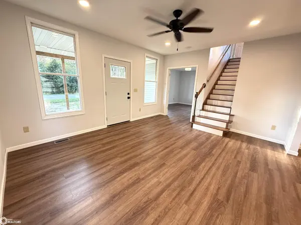 103 S Spearman ST, Mount Union, IA 52644