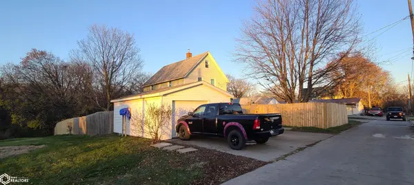 2310 8th AVE, University Park, IA 52595