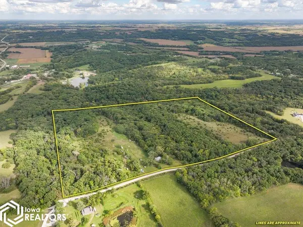 2560 Timber Ln., St. Charles, IA 50240