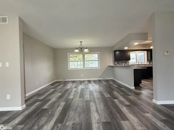 2042 St Paul 2nd ST, Saint Paul, IA 52657