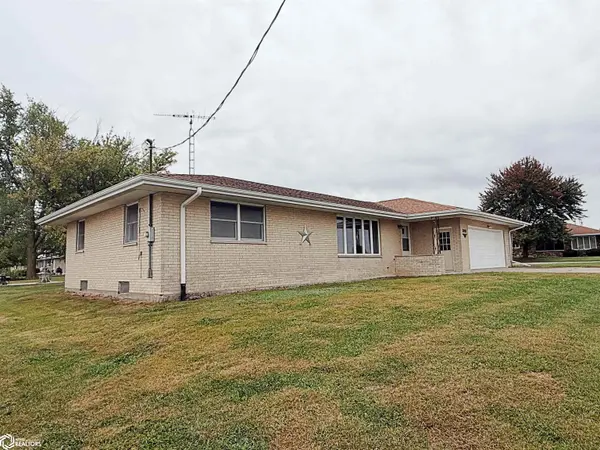 2042 St Paul 2nd ST, Saint Paul, IA 52657