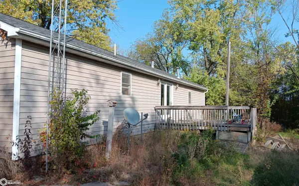 1054 235Th ST, Leighton, IA 50143