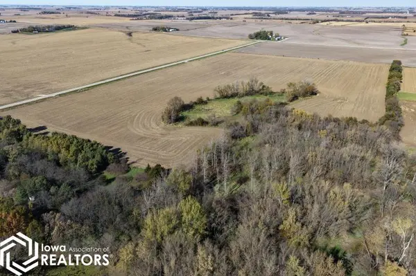 Finchford RD, Janesville, IA 50647