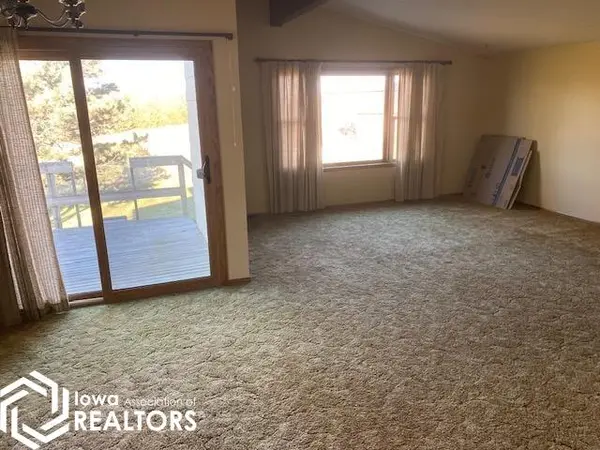 2423 Juniper AVE, Libertyville, IA 52567