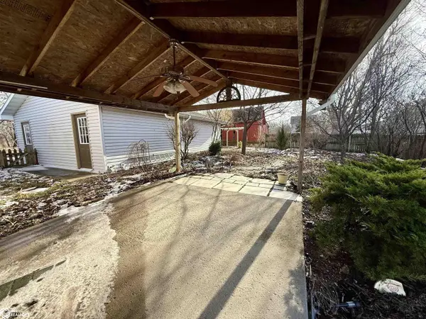 101 2nd ST, Rippey, IA 50235