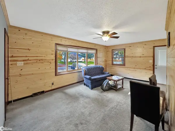 103 Pershing AVE, Lincoln, IA 50652