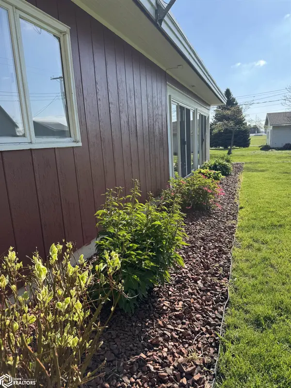 205 Martin ST, Renwick, IA 50577