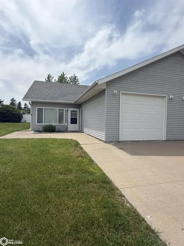 502 1/2 Crestview DR, Le Grand, IA 50142