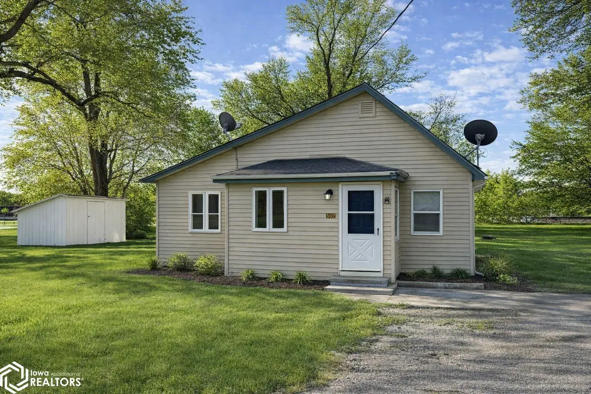 520 6th ST, Murray, IA 50174