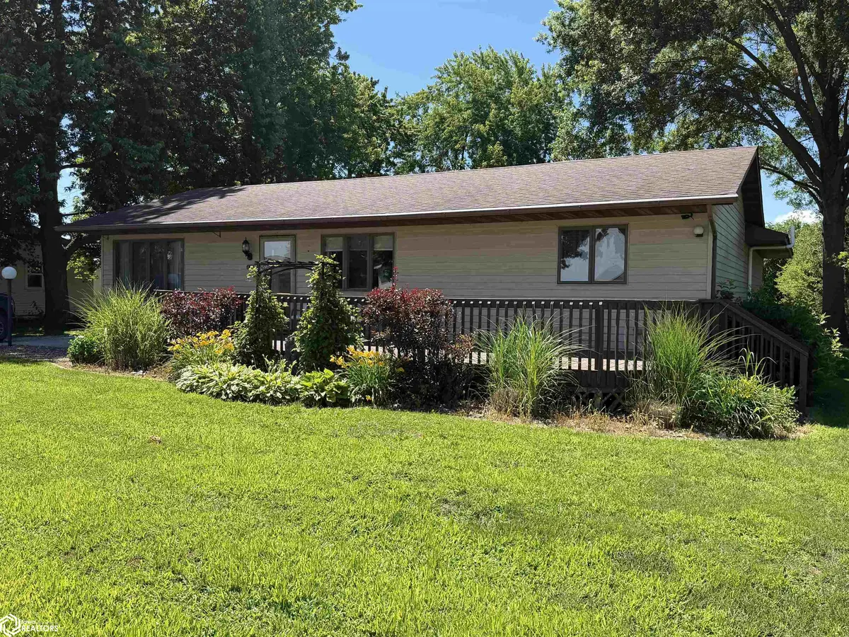 415 E Railroad ST, Wayland, IA 52654