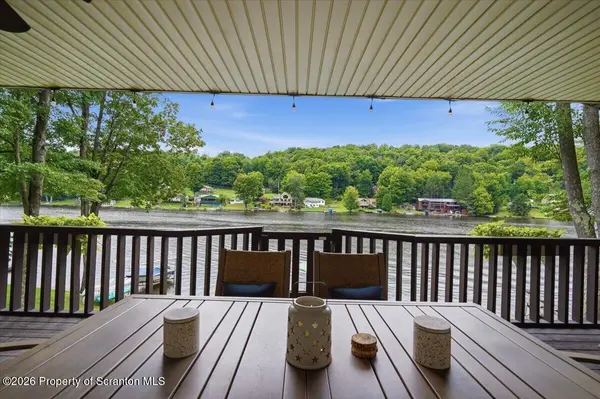 357 E Shore DR, Susquehanna, PA 18847