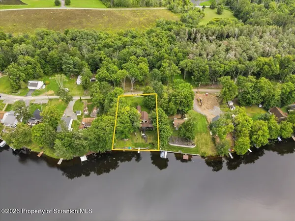 357 E Shore DR, Susquehanna, PA 18847