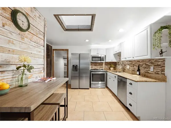 902 S Ironton, Aurora, CO 80012