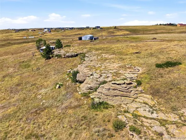 911 Private Road 112, Elizabeth, CO 80107