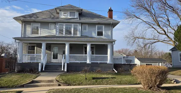230 Washington ST, Denver, IA 50622