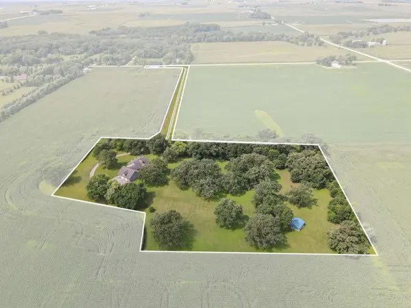 10746 Neon RD, Maynard, IA 50655