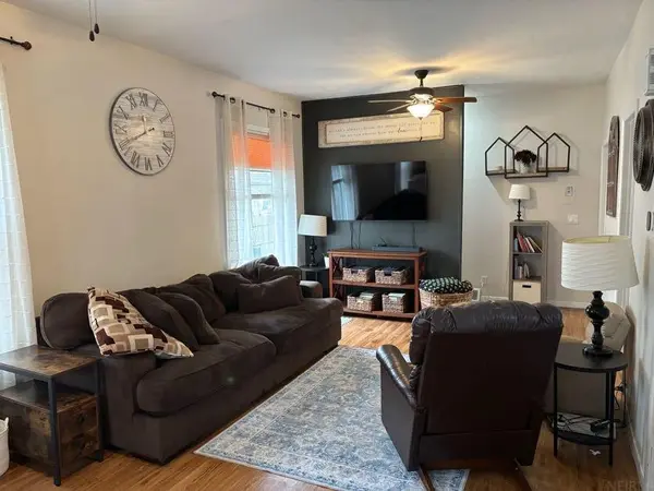 405 Washington ST, Decorah, IA 52101