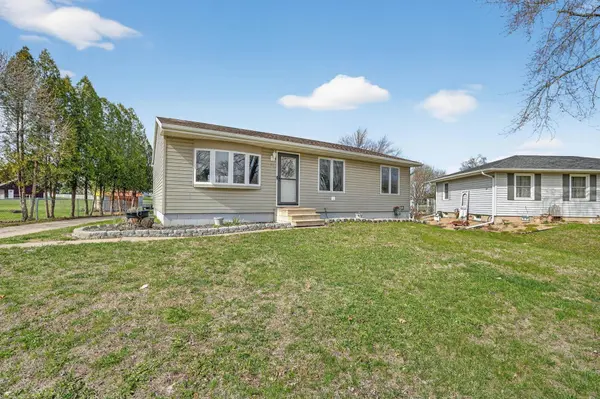 113 Shirley AVE,  Elk Run Heights,  IA 50707