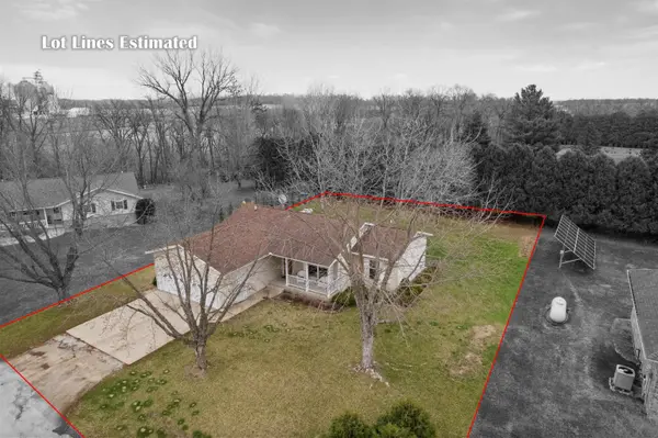 208 Largo DR, Spillville, IA 52168